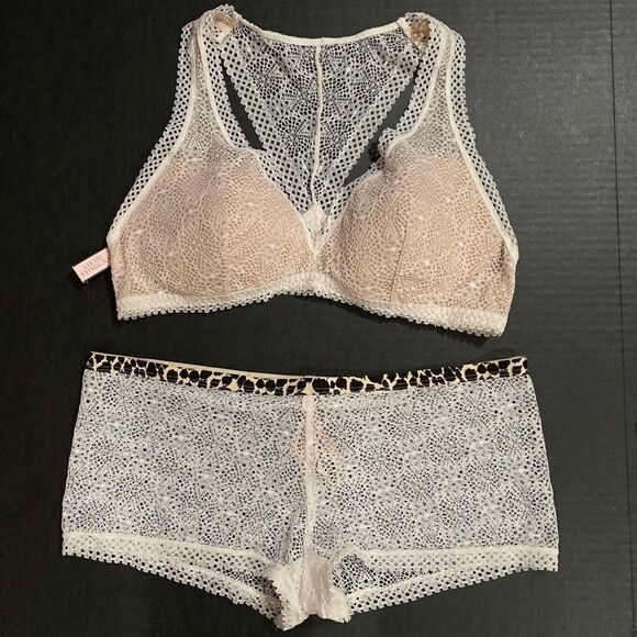 Victoria’s Secret Set Crochet Lace lined bralette & shortie boy shorts panty S M - Picture 6 of 13